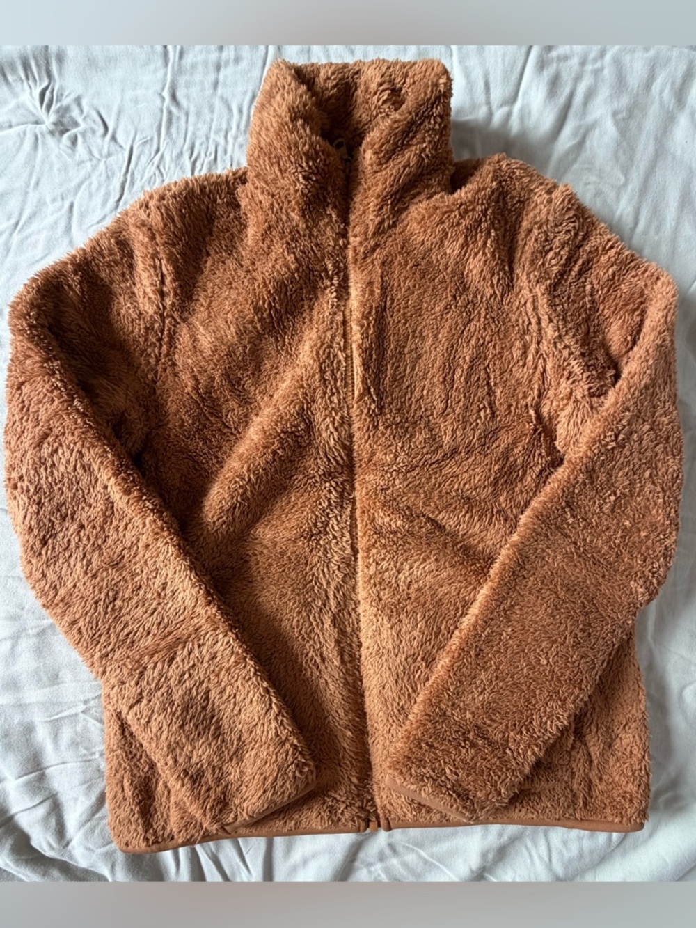 Uniqlo Cozy Teddy Fleece Zip-Up Jacket in Warm Brown